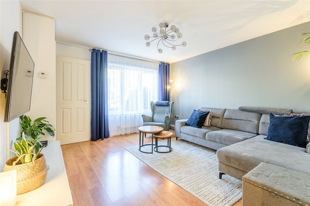 Property photo 3 of 28 Picture No. 25