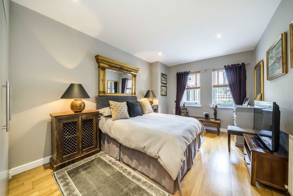 Property photo 3 of 7