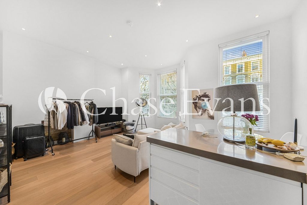 Property photo 3 of 10 Living Area