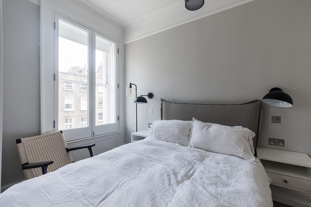 Property photo 3 of 11 Bedroom