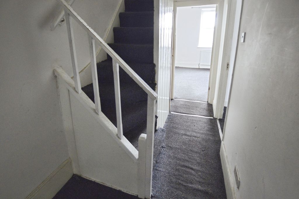 Property photo 2 of 11 Pbox-Img.Jpg