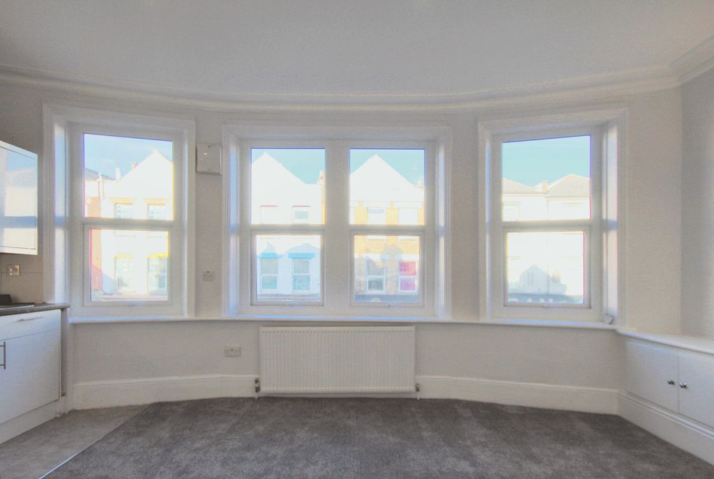 Property photo 3 of 12 3.Jpg