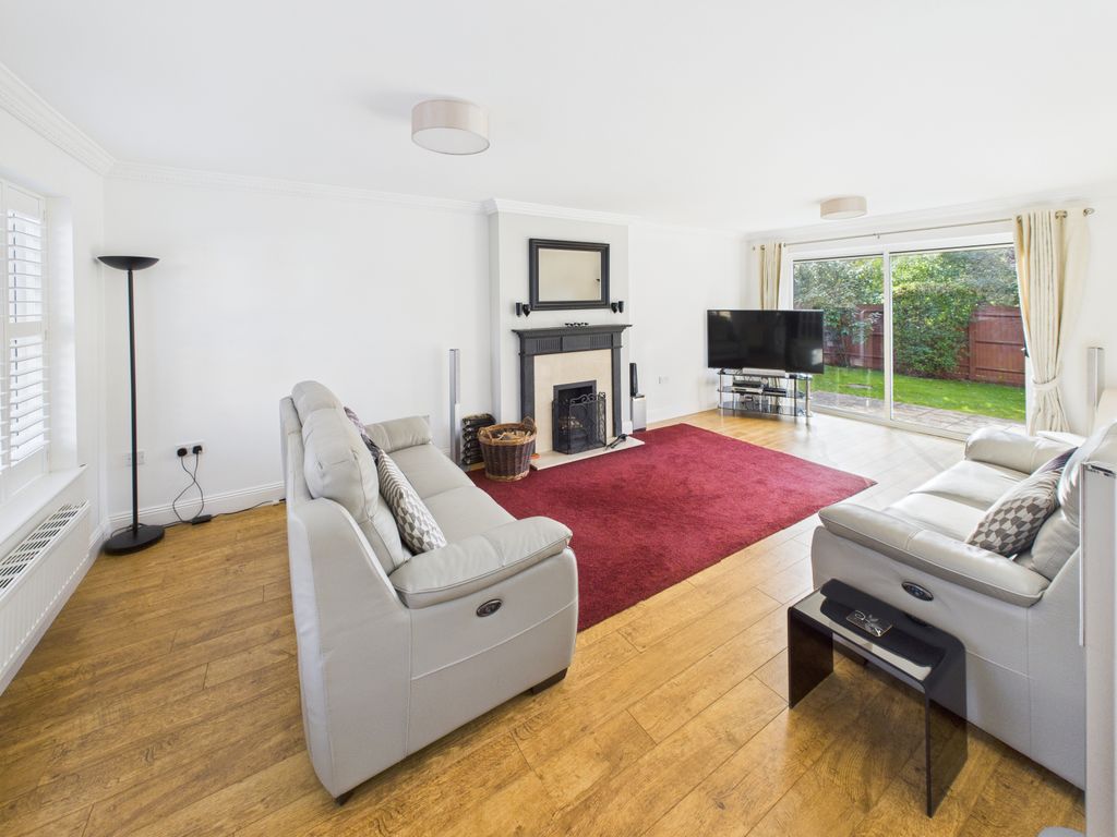 Property photo 3 of 19 Gallery