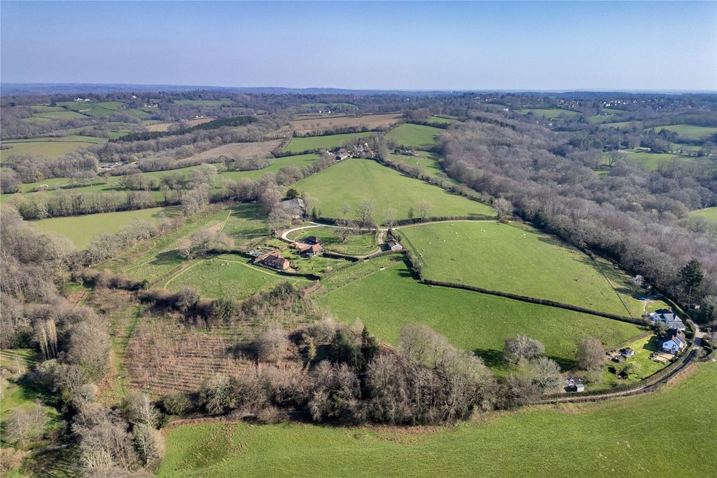 Property photo 1 of 33 Swatlands Farm