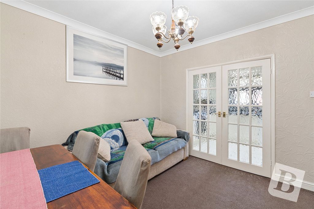 Additional image 12 of 4 bed semi-detached house for saleWood Lane, Dagenham RM8
