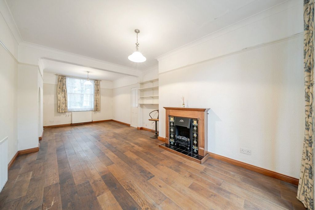 Property photo 3 of 19 Picture No. 11