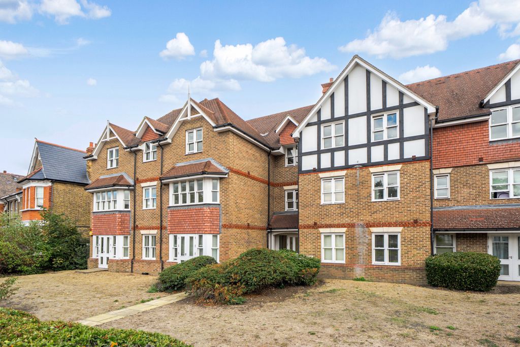 Property photo 1 of 20 1521013-18-6Aa3F0...