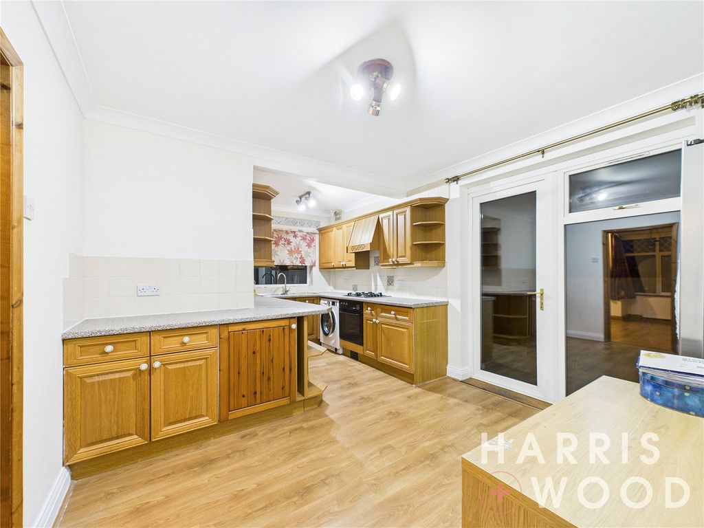 Property photo 2 of 14 Picture No. 12