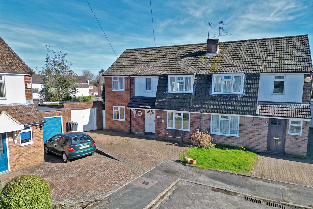 Property photo 1 of 12 4971271