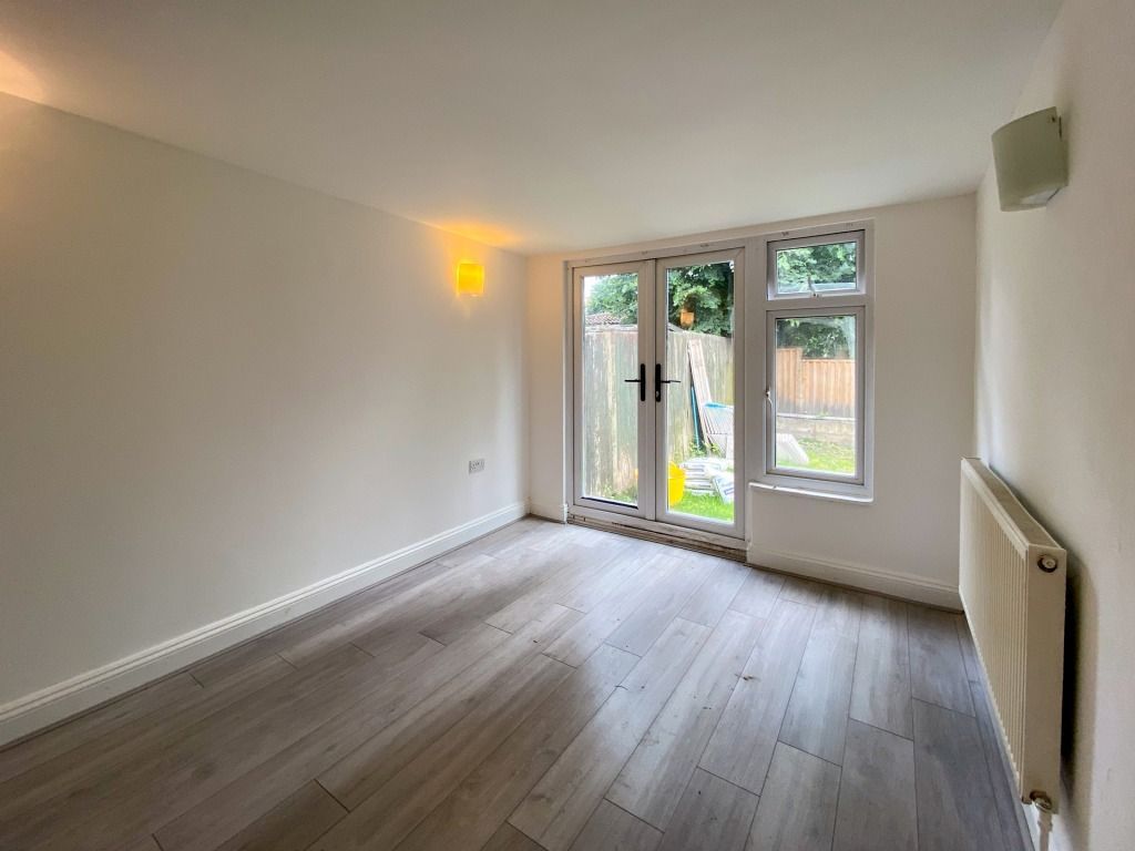 Property photo 2 of 22