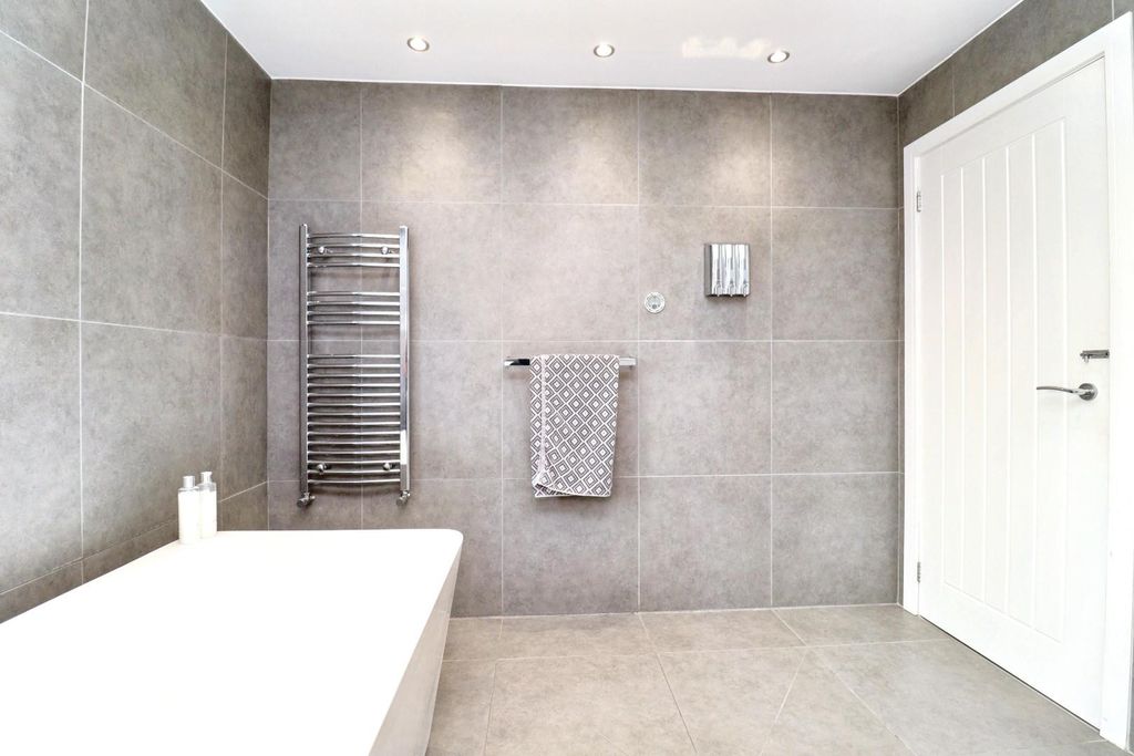 Additional image 37 of 5 bed detached house for saleWainwright Walk, Seaton Carew, Hartlepool TS25
