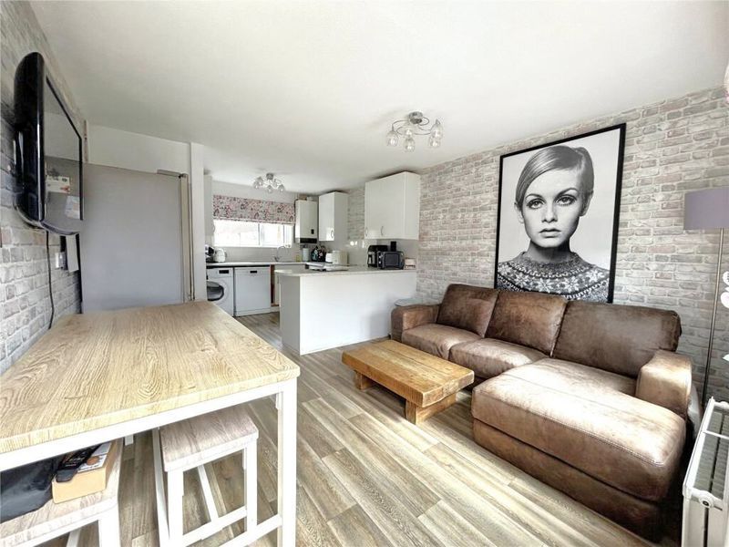 Property photo 3 of 10 Photo 3