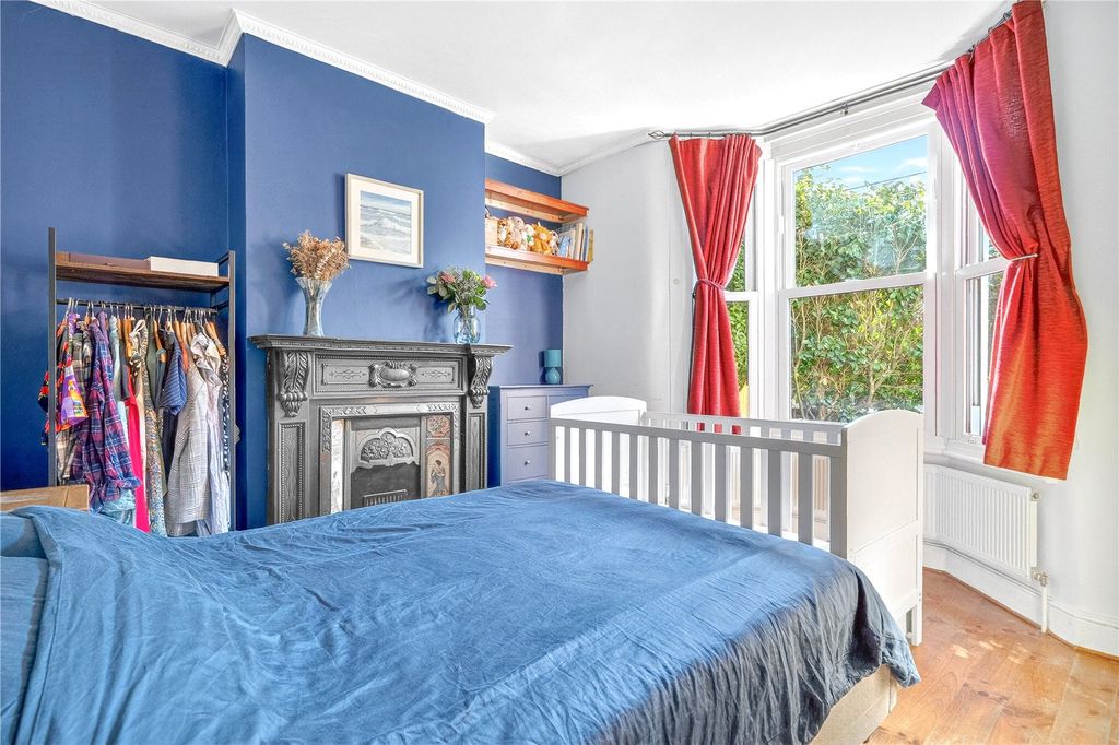 Property photo 3 of 15 Picture No. 06