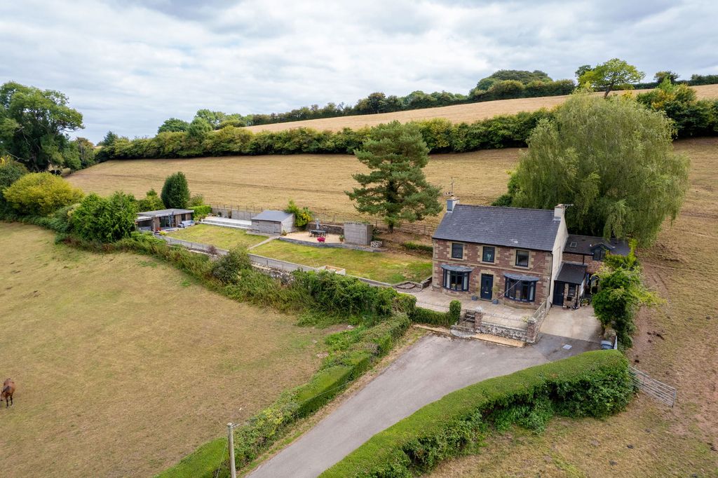 Property photo 1 of 33