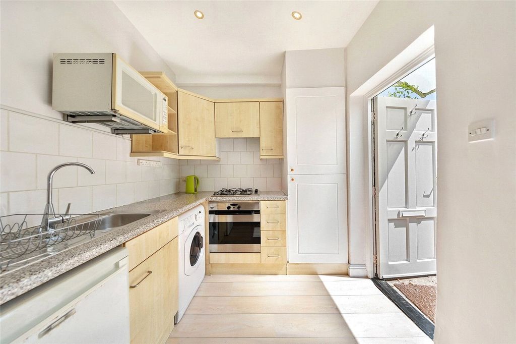 Property photo 3 of 6 Picture No. 02