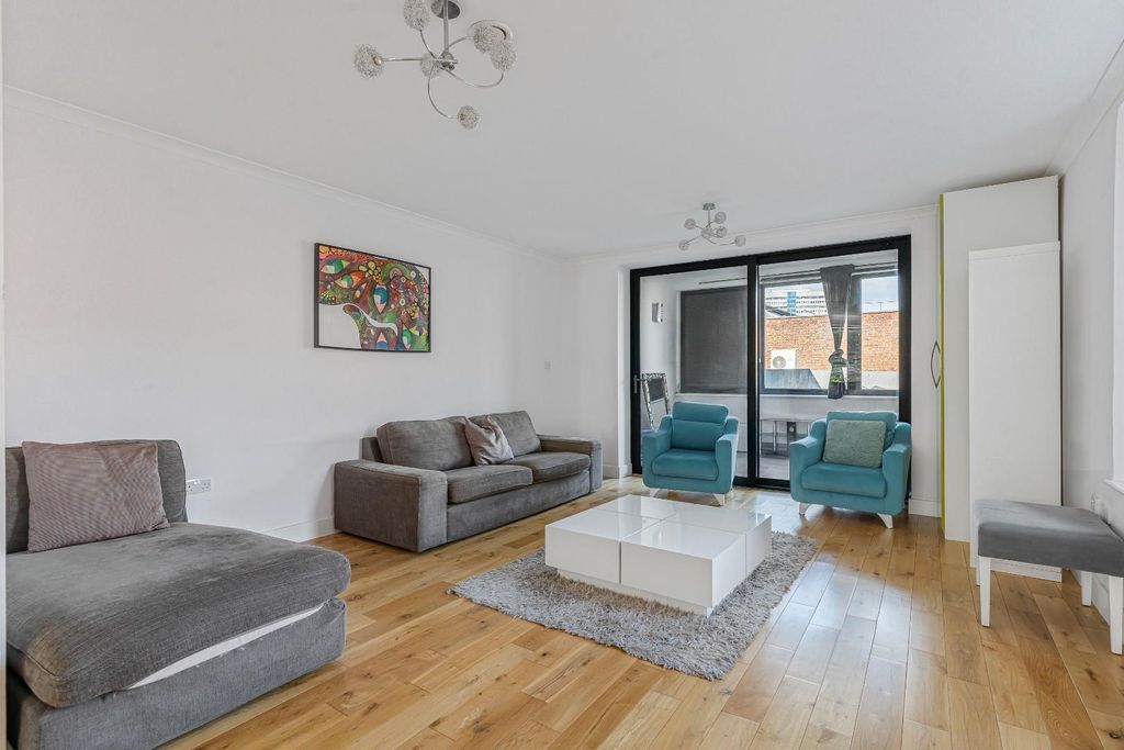 Property photo 1 of 19 13_62319.Jpg