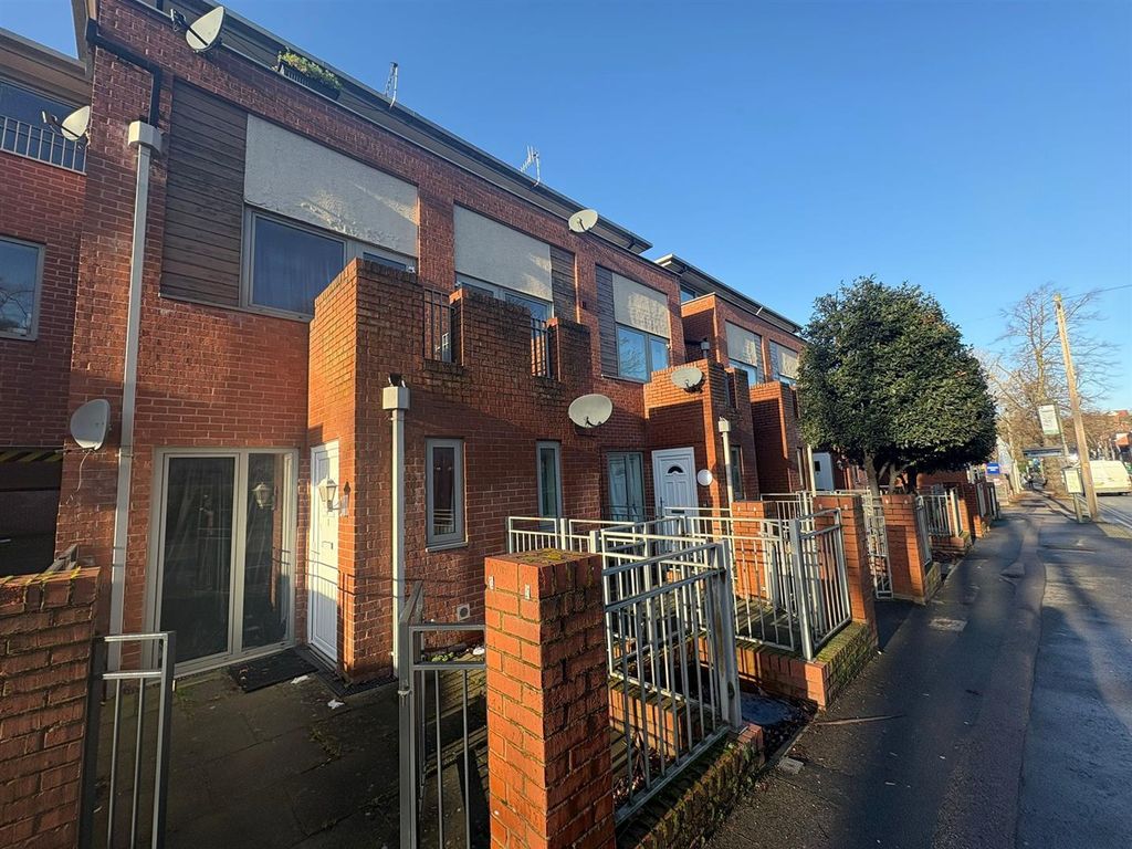 Property photo 1 of 12 Photo-2025-12-23-12-20-59.Jpg