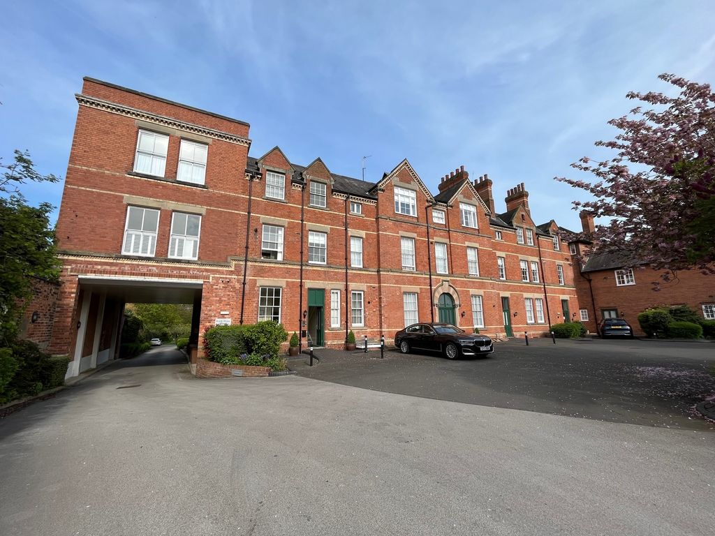 Property photo 1 of 12 Image