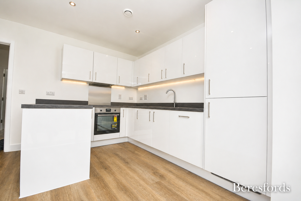 Property photo 2 of 14 Kitchen