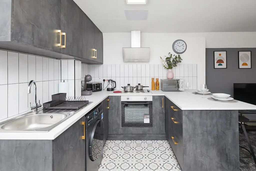 Property photo 3 of 9 Property