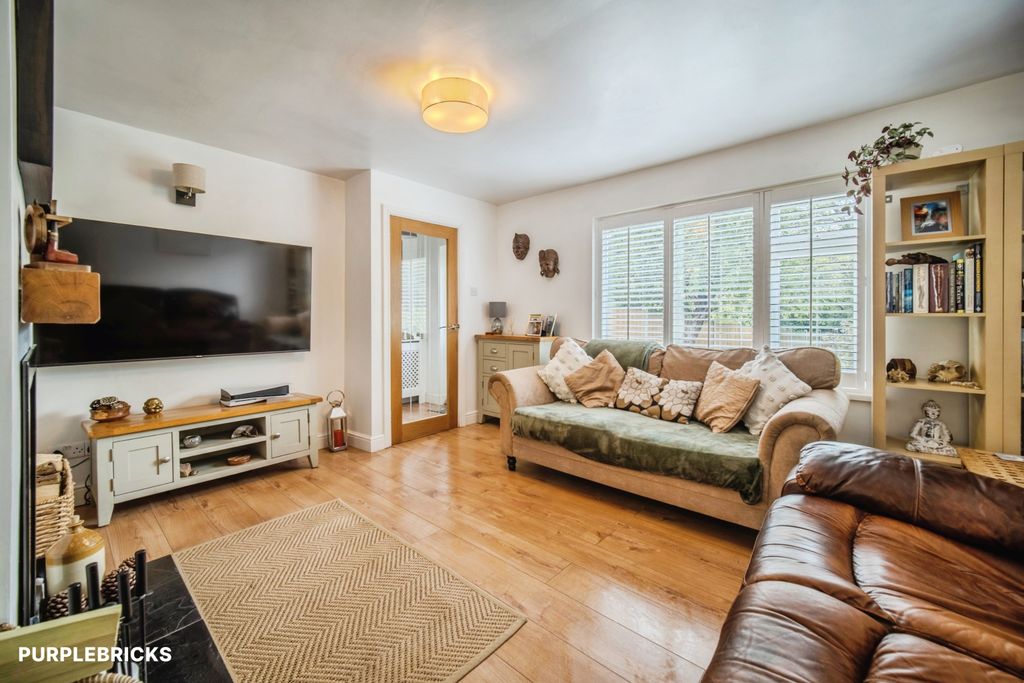 Property photo 3 of 14