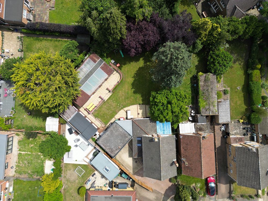 Property photo 1 of 35