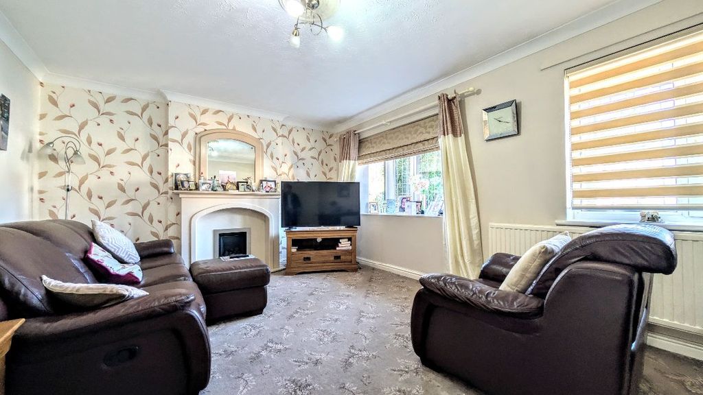 Property photo 3 of 23