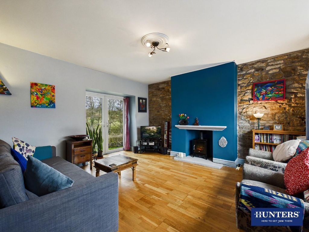 Property photo 2 of 24 Living Room