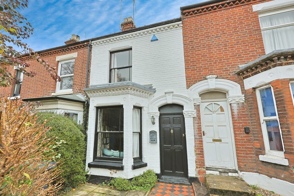 Property photo 1 of 18