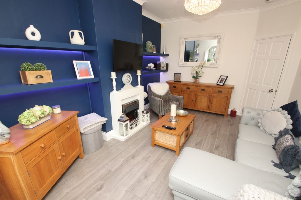 Property photo 3 of 16 Photo 20