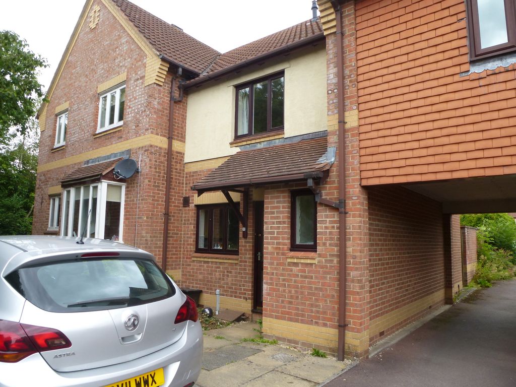 Property photo 1 of 1 Front
