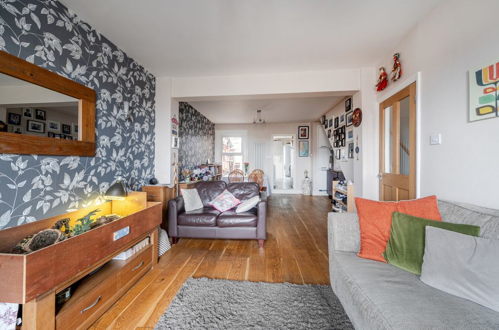 Property photo 3 of 22 1424173-11-69B80E...
