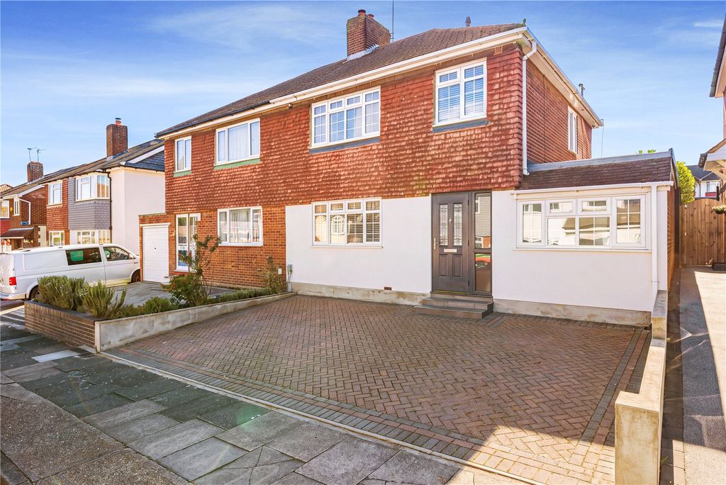 Property photo 2 of 24 Picture No. 33