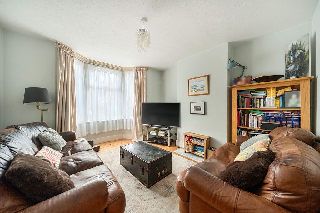 Property photo 3 of 18