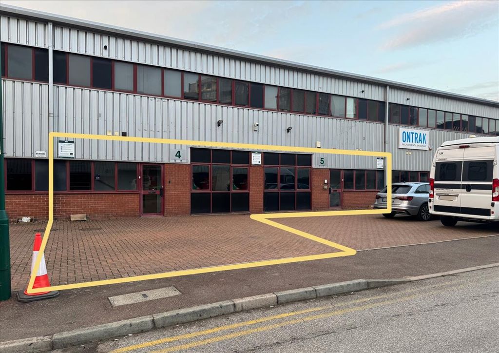 Property photo 1 of 5