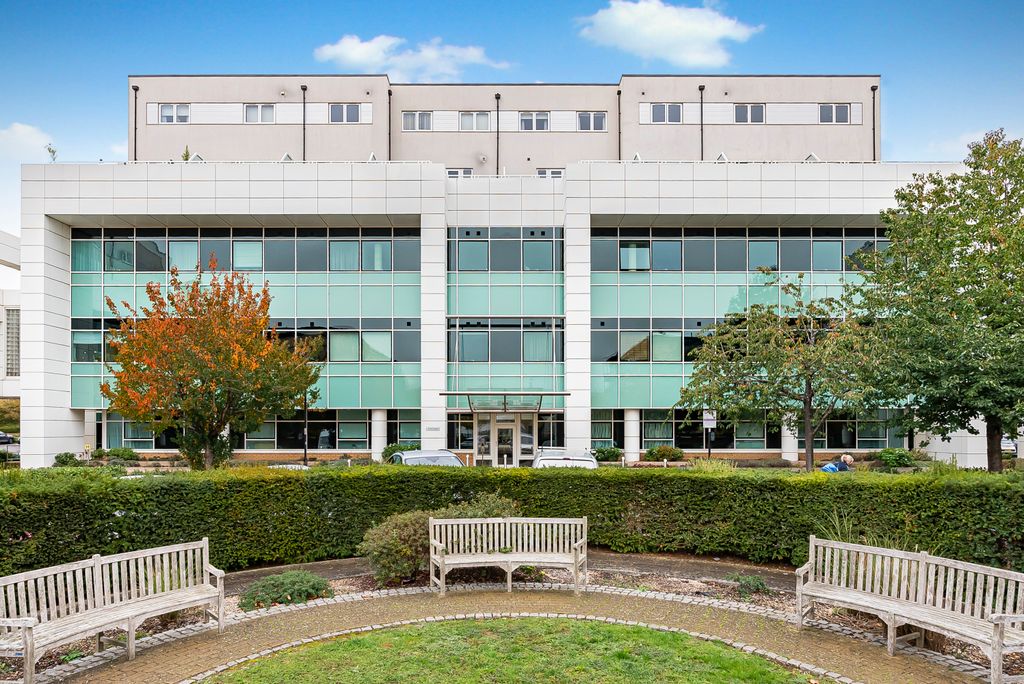 Property photo 1 of 12 External