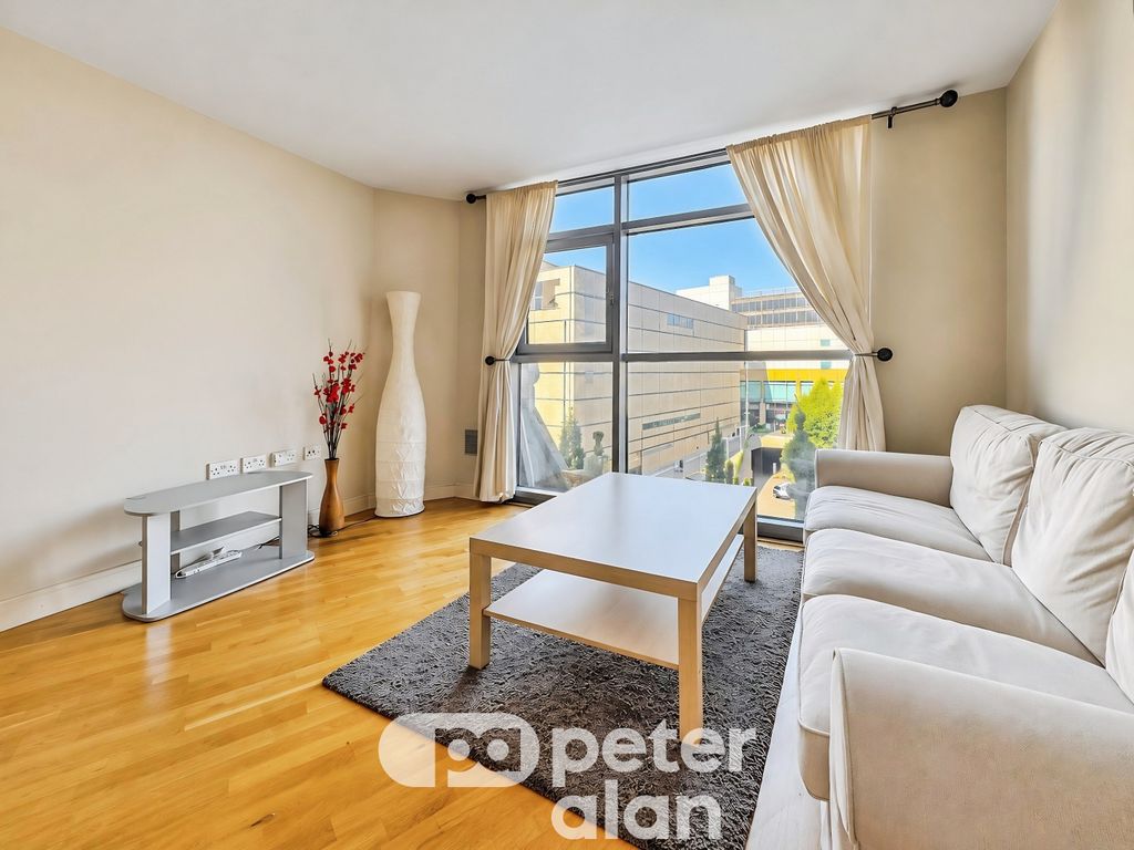 Property photo 2 of 10