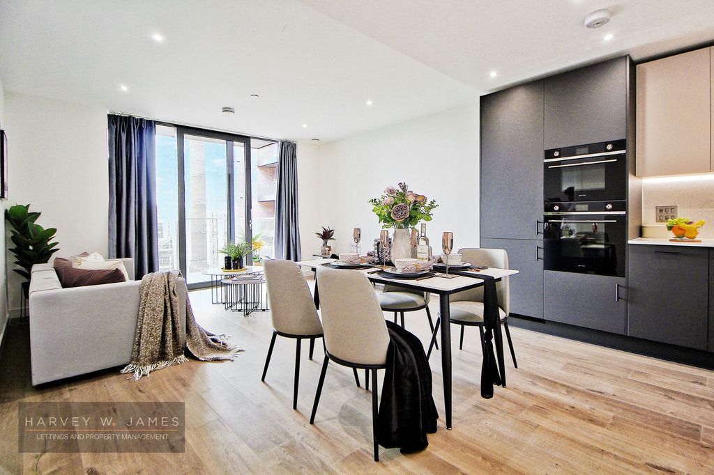 Property photo 1 of 36