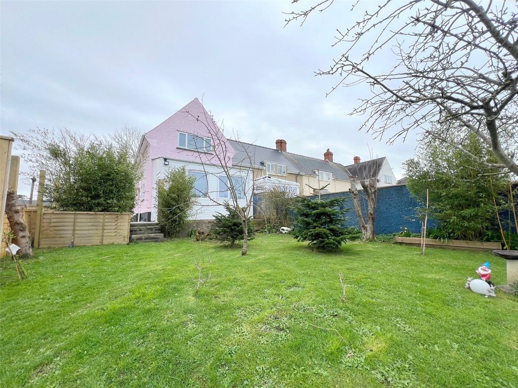 Property photo 2 of 23 Picture No. 34