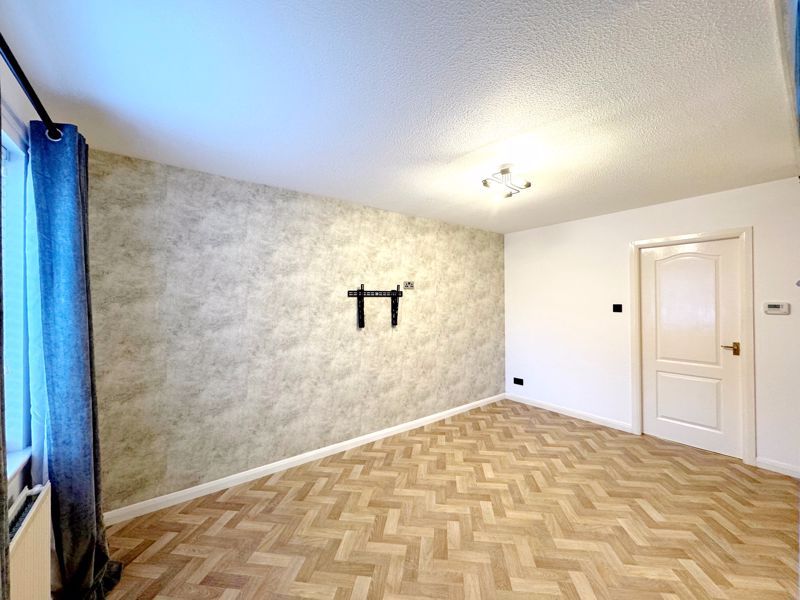 Property photo 2 of 10 Photo 5