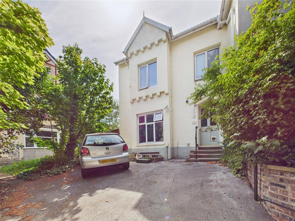 Property photo 1 of 36 Cam03844G0-Pr0292-Still036.Jpg