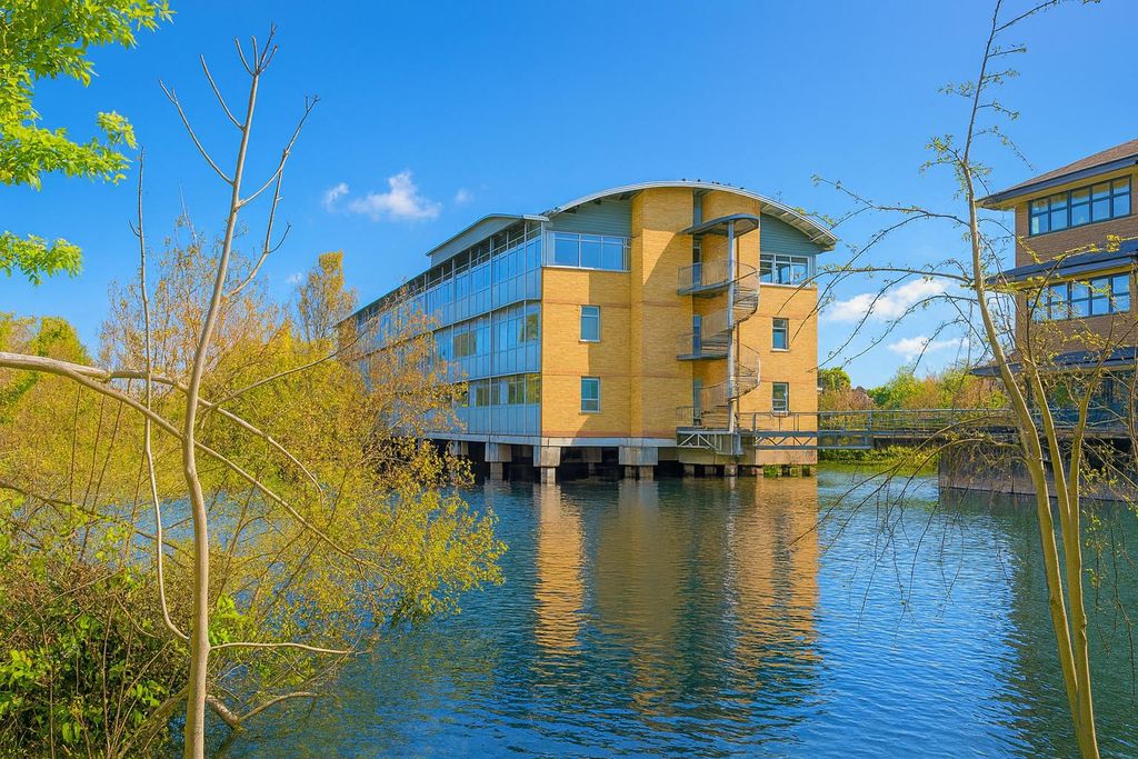 Property photo 1 of 6 Exterior