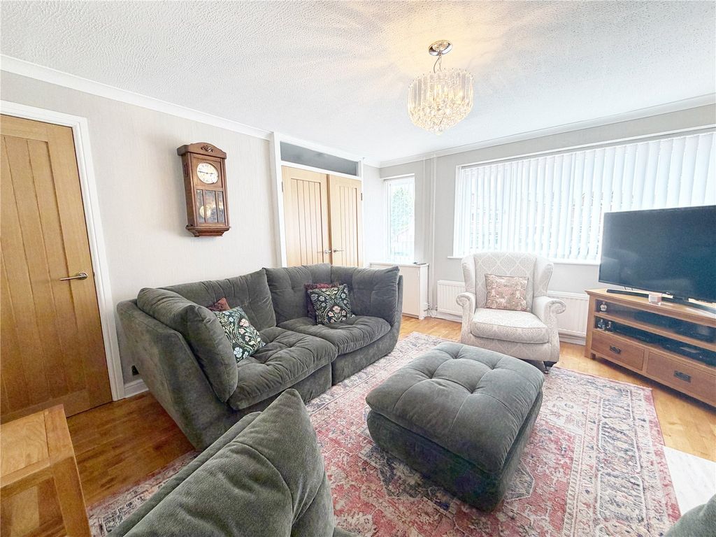 Property photo 3 of 21 Picture No. 03