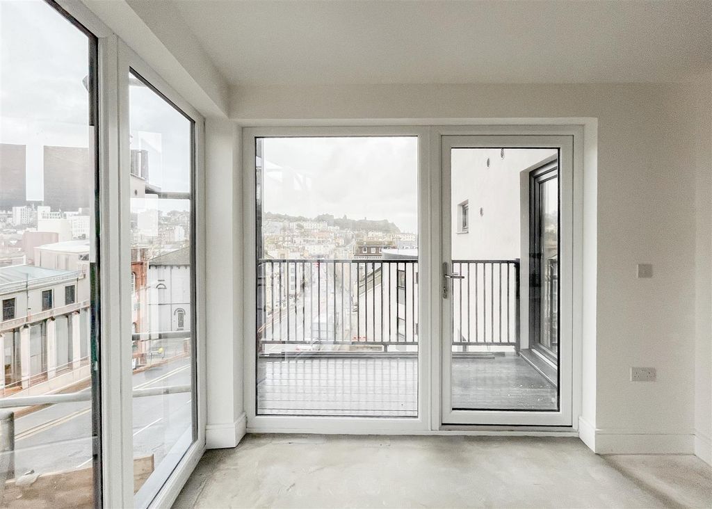 Property photo 2 of 10 H9_J4H0Wmumilsp-Jyoj6W.Jpg