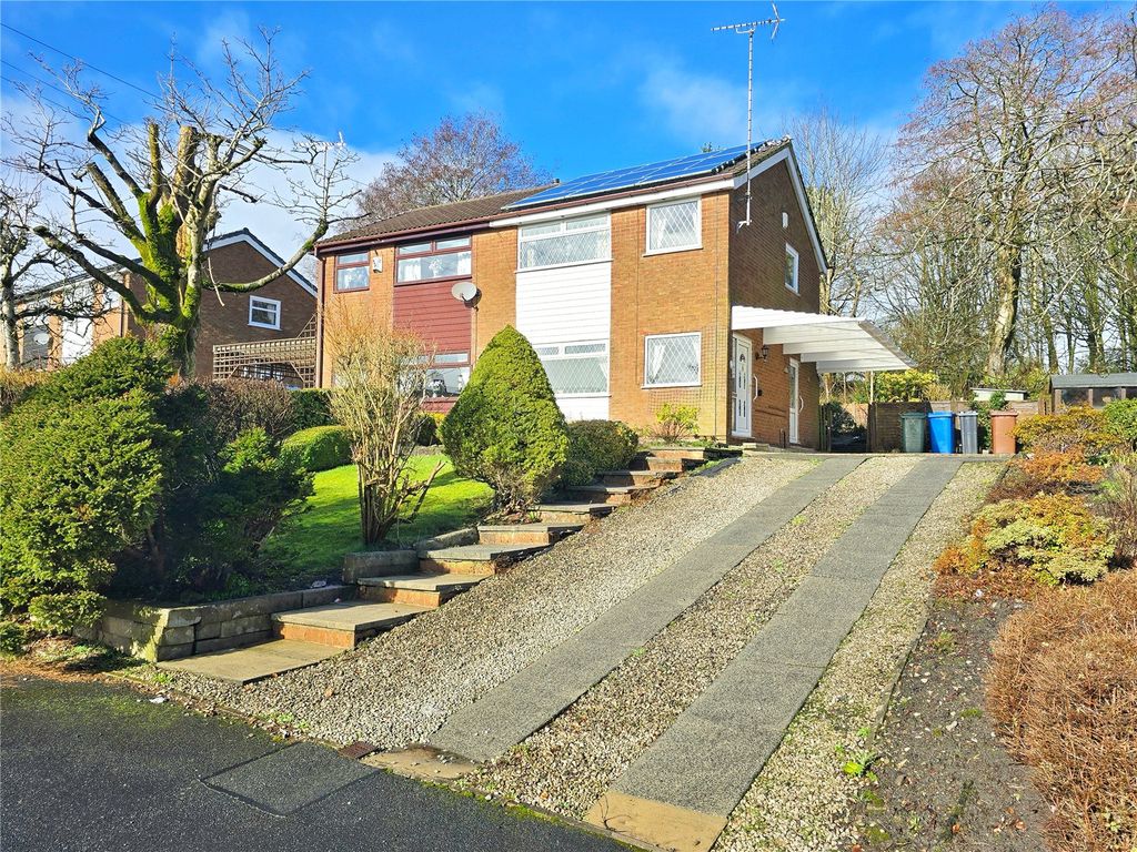 Property photo 1 of 24 Superb Semi-Detached