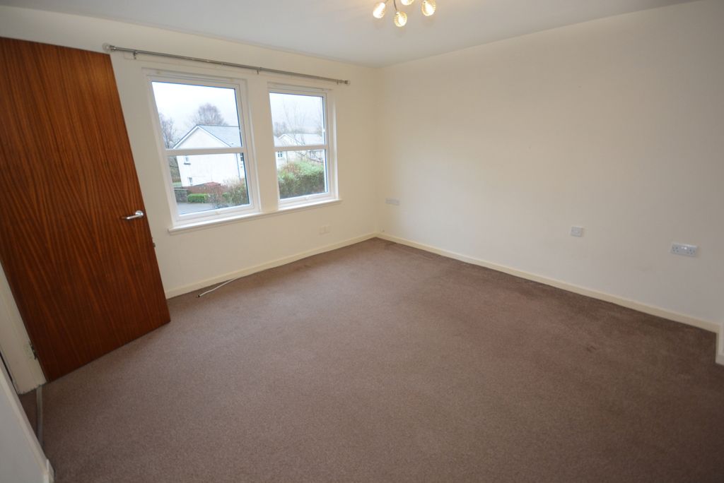 Property photo 2 of 13 Lounge 1