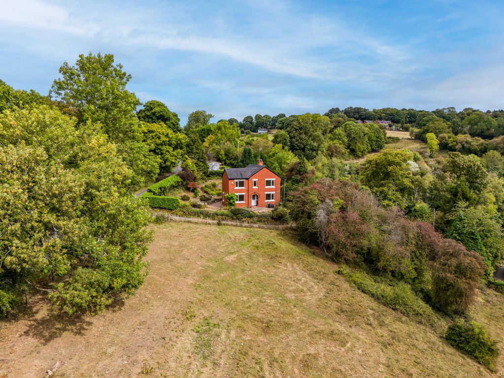 Property photo 2 of 31