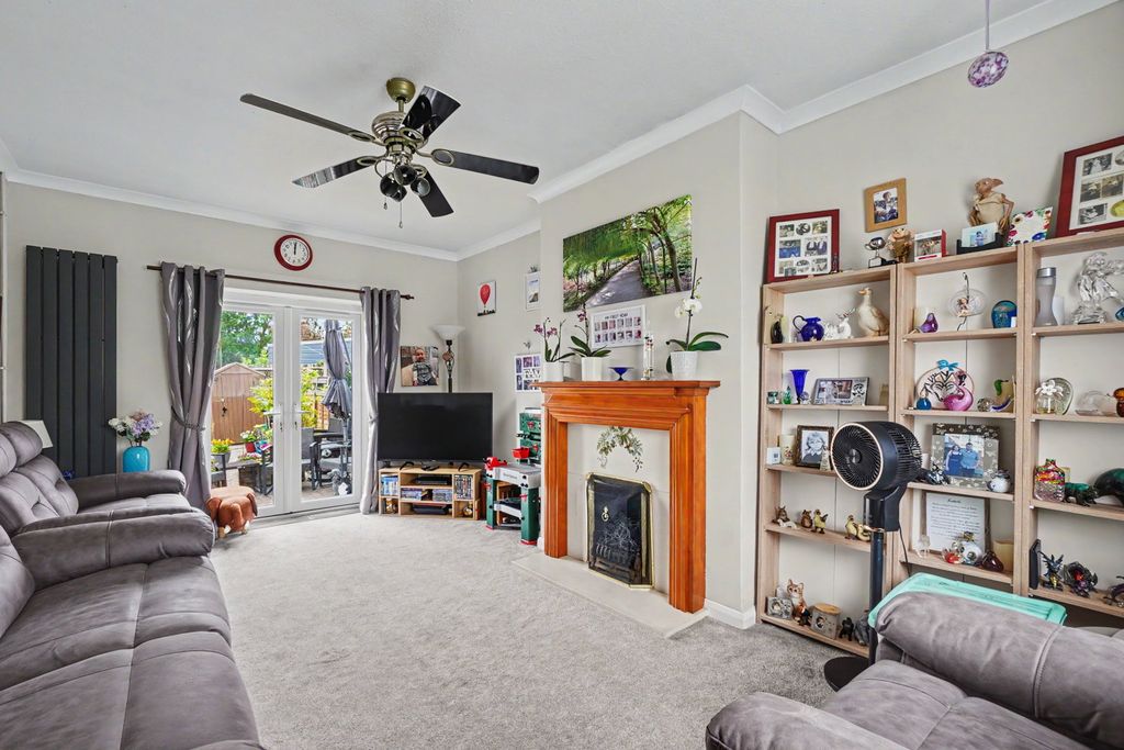 Property photo 3 of 40