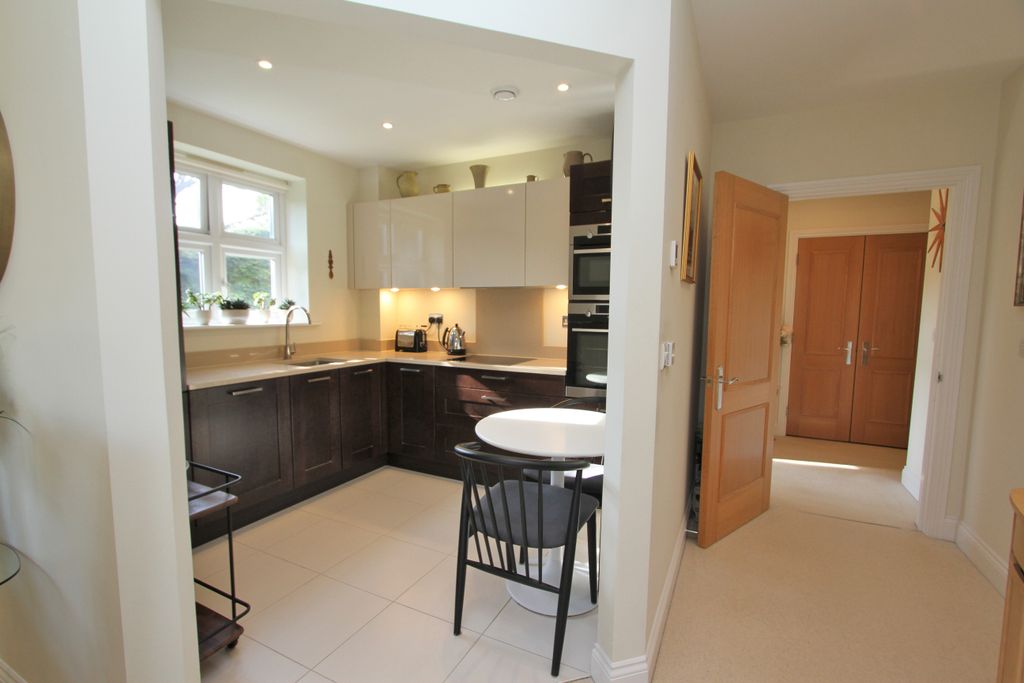 Additional image 13 of 2 bed flat for saleDarley Road, Eastbourne BN20
