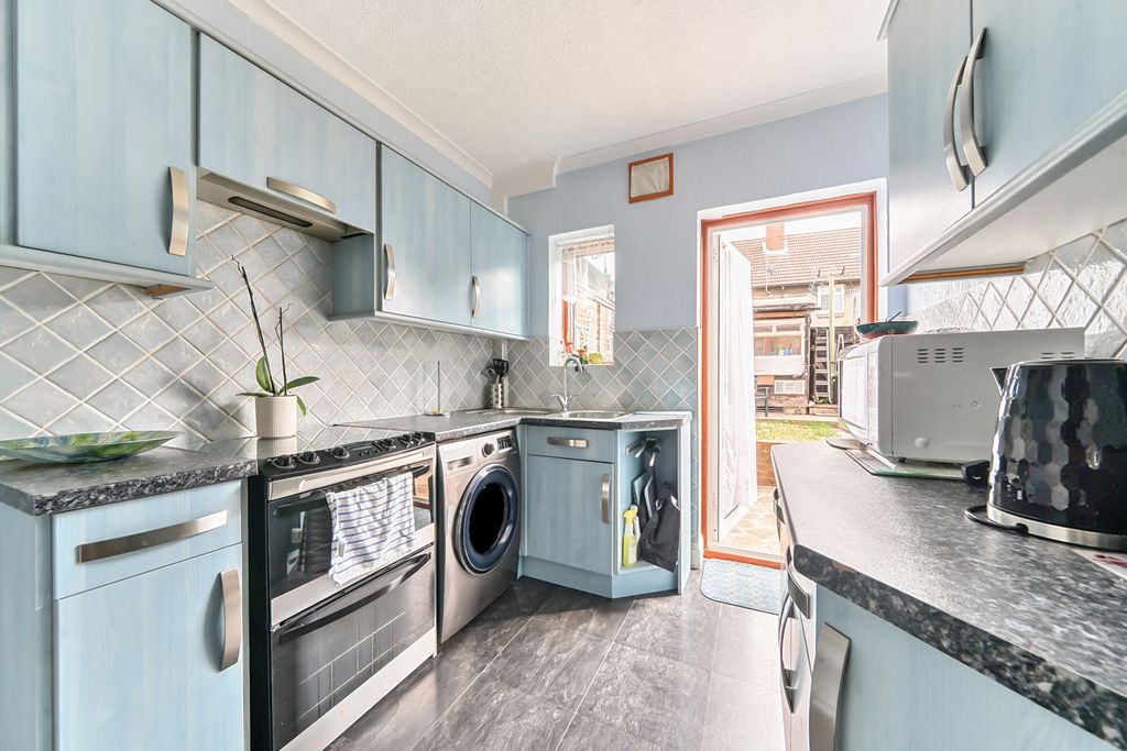 Property photo 3 of 13 Kitchen